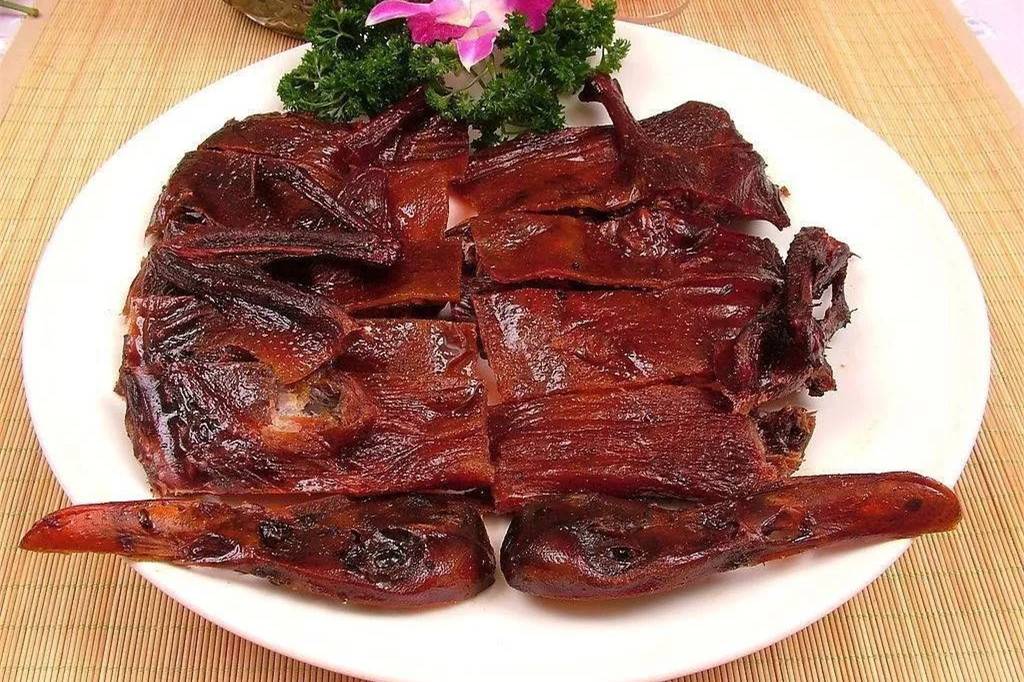 中国做鸭肉公认好吃的8个地方，各有各的绝活，有你家乡的吗？
