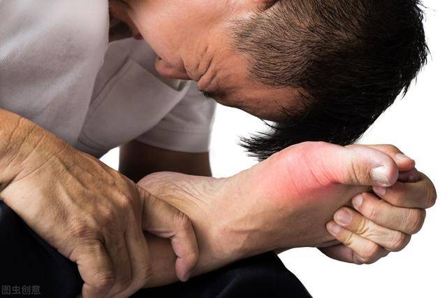 哪些疾病容易引起脚肿？听医生解疑脚肿原因和就诊推荐