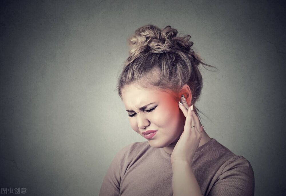 什么是中耳炎，会导致哪些并发症？该怎么治疗？