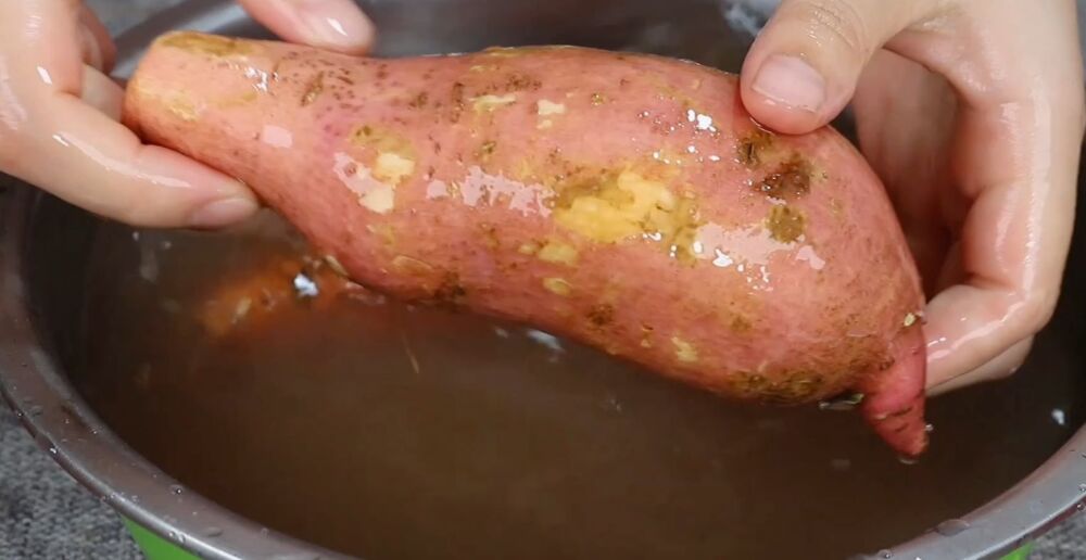 蒸红薯怎么做，最忌直接上锅蒸，牢记一招，香甜软绵，个个流油