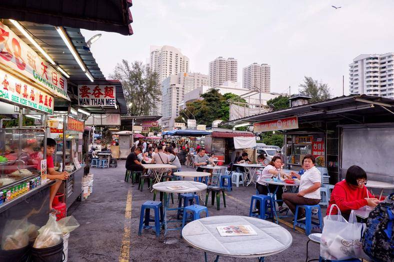 《小娘惹》取景城市是马来西亚一座华人小城，这里的华人都说中文