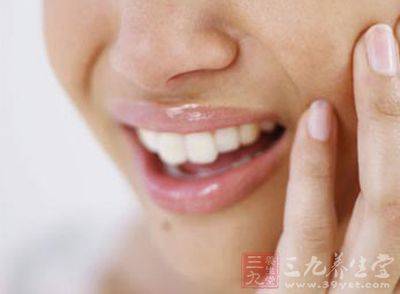 牙龈疼怎么办 十种偏方帮你去除牙龈炎症