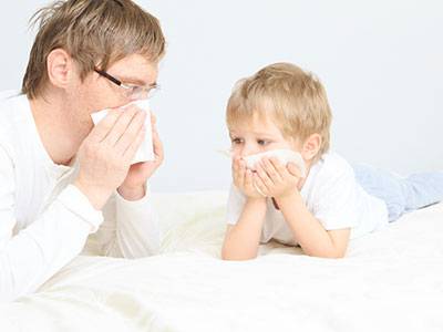 1岁的宝宝感冒流鼻涕该怎么办？是什么原因导致的呢？