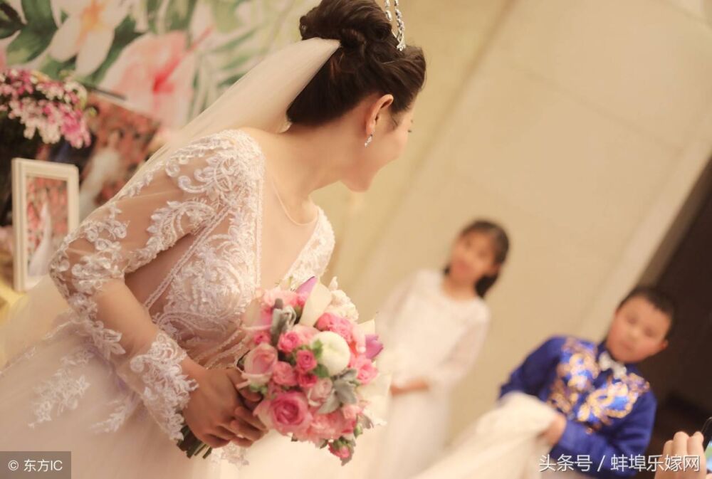 蚌埠结婚租赁婚纱多少钱？为什么不建议在婚纱照馆租婚纱