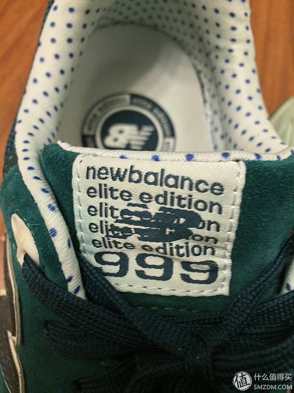 美帝神价格入手：圣诞绿 New Balance 999 女款复古跑鞋