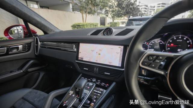 2021款保时捷卡宴双门轿跑车GTS评测：V8的再度回归