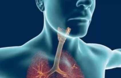 卡在喉咙里的痰直接咽下去，对人体有影响吗？祛痰专家教你化痰