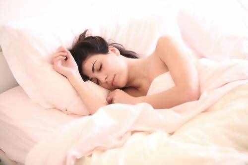 最佳深度睡眠，到底睡多长时间才合适、该怎么睡，如何避免失眠