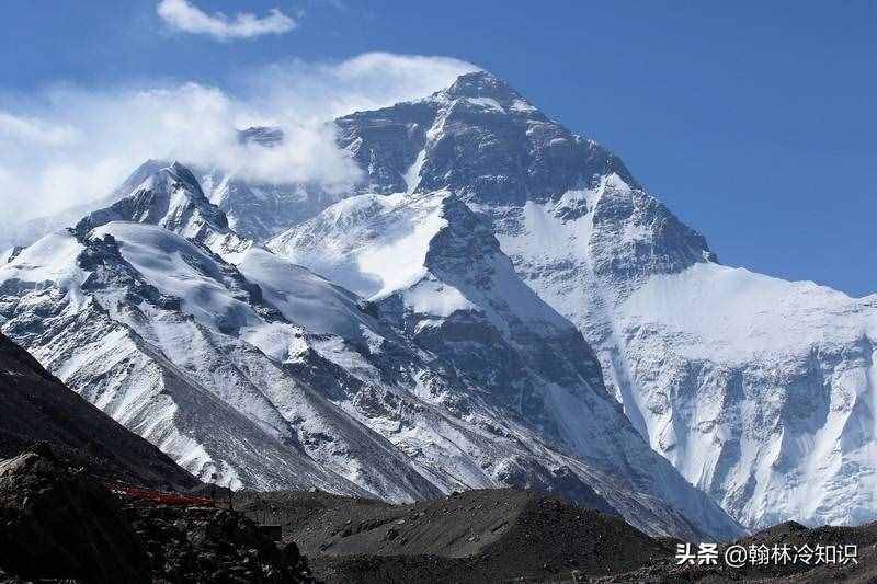 登顶珠穆朗玛峰有多难，没钱别考虑，还要克服三大难关