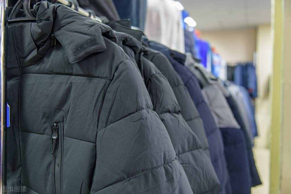 服装店月赚22万，每天进店500人，都是冲着“免费送衣”来的