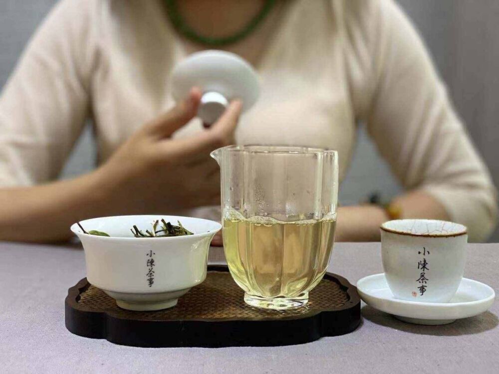 日常泡茶时，多少度水温最合适？绿茶、白茶、红茶的水温相同吗？