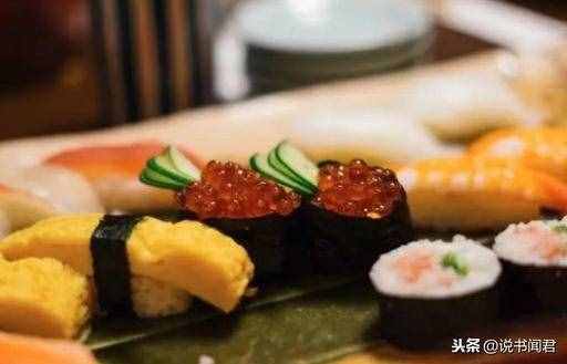 日本的回转寿司，为啥这么“便宜”？