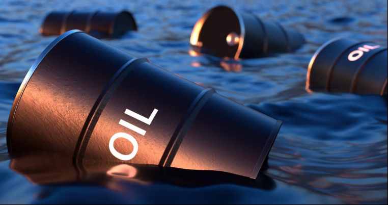 美国油价涨至7年新高！墨西哥湾10天减产1680万桶，80%油气业停摆