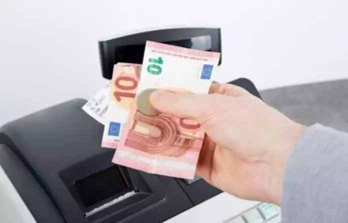 尴尬的500欧元纸币，德国今天正式停发！