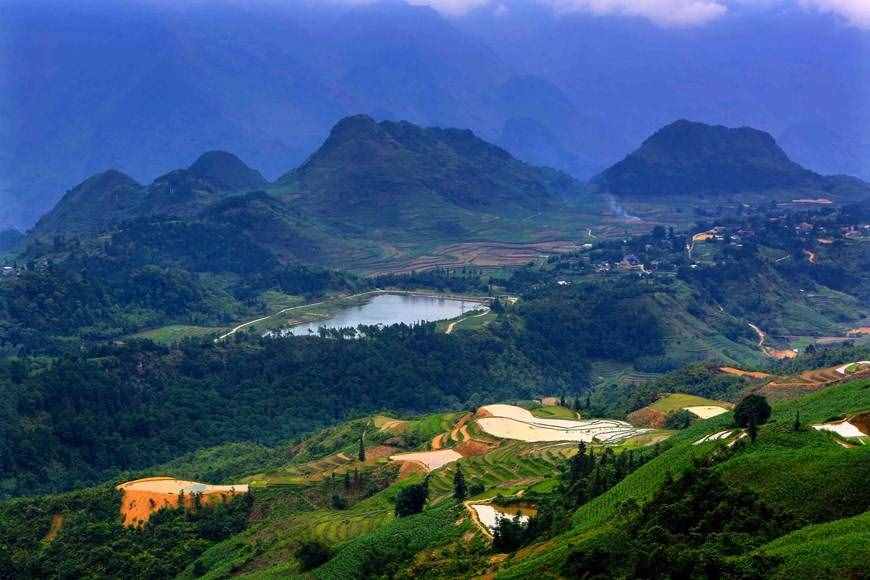 越南的河江省：管辖10县1市，广西云南都接壤，并无大江大河