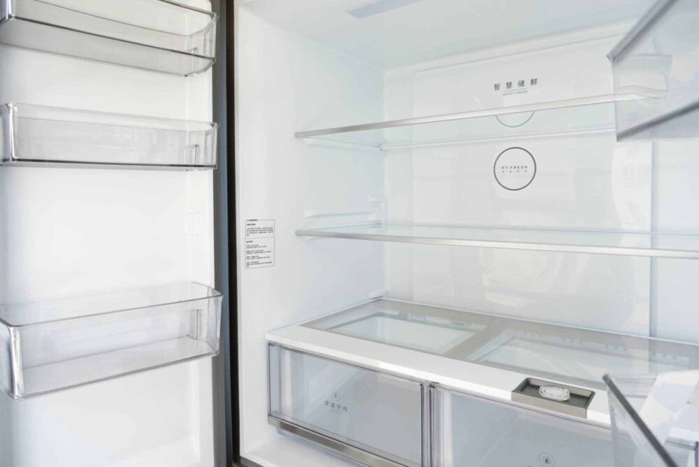 总觉得冰箱不够凉，说明书却建议设置最低档，夏季冰箱如何调温？