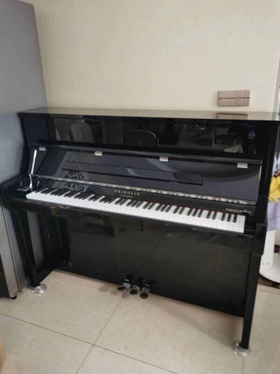 钢琴价格一般在多少钱左右？