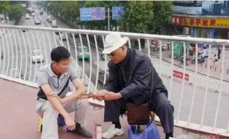 为什么有时候算命会准得吓人？