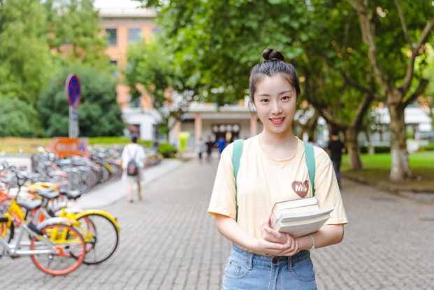 适合女生报考的专业，好就业薪资待遇好，家有女儿的可以留意