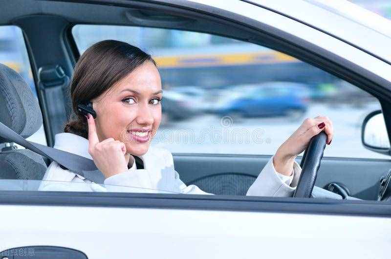 女生最喜欢的十大情人节礼物 情人节送女孩什么礼物好