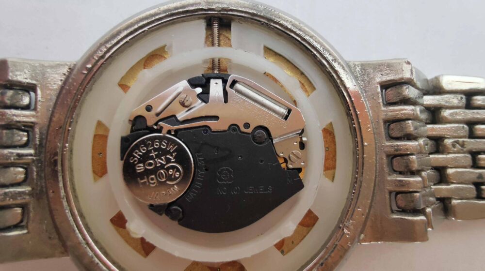 分享一块不太真的浪琴手表，这块手表上的英文都是什么意思呢？