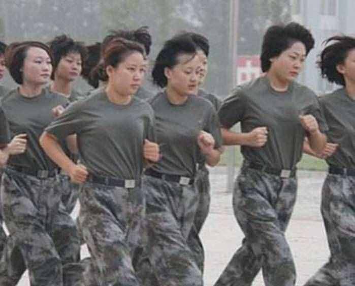 女兵训练遇上生理期还需要参加训练吗？退役女兵告诉你答案！