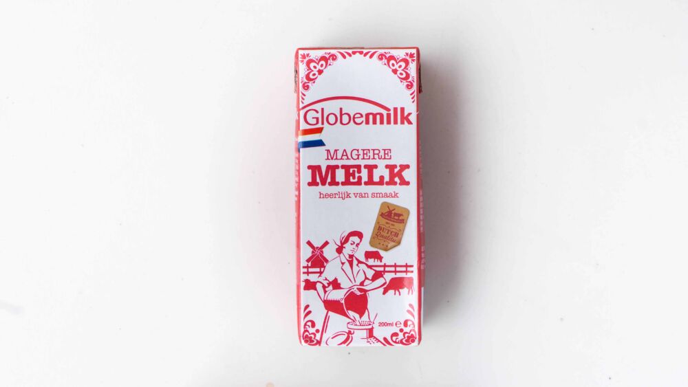 超市货柜全扫空，就为了试试哪款牛奶最好喝