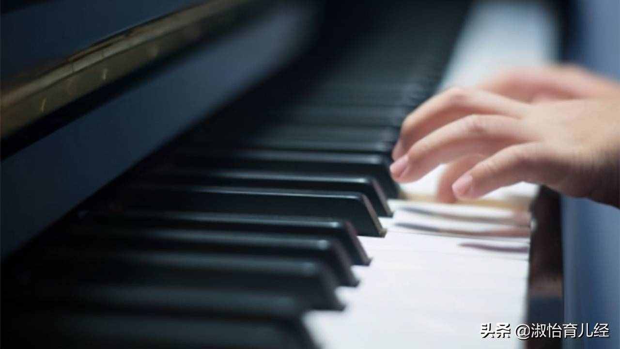 小孩子几岁学钢琴比较好？学钢琴要注意什么？学钢琴有哪些好处？