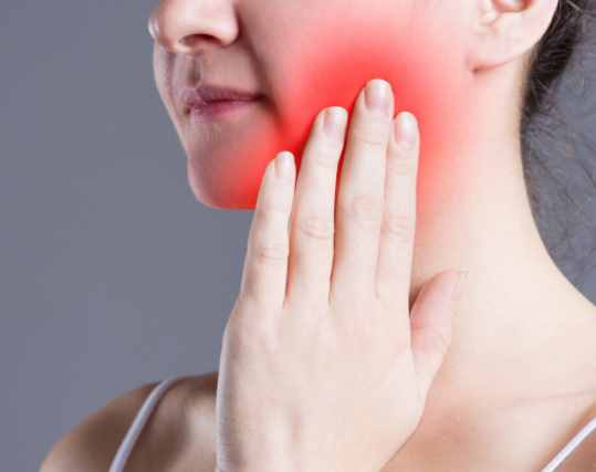 牙龈反复发炎、肿痛要警惕！可能是得了这种病