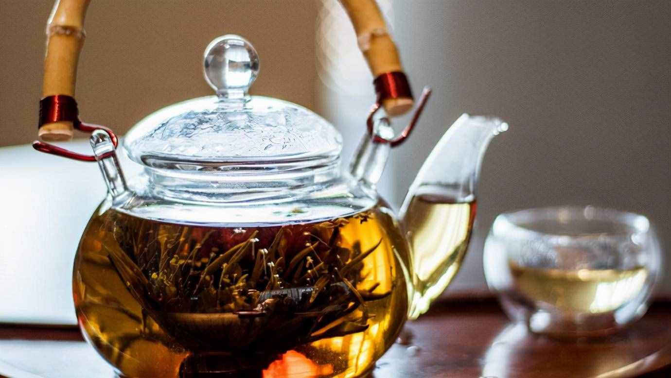 秋季常喝5款茶，心情舒畅，身体更健康
