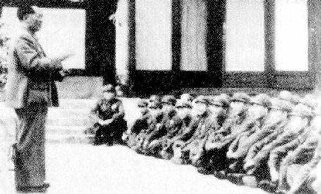 神秘部队8341，每位新兵毛主席亲自接见，被称为中央首脑的钢盔