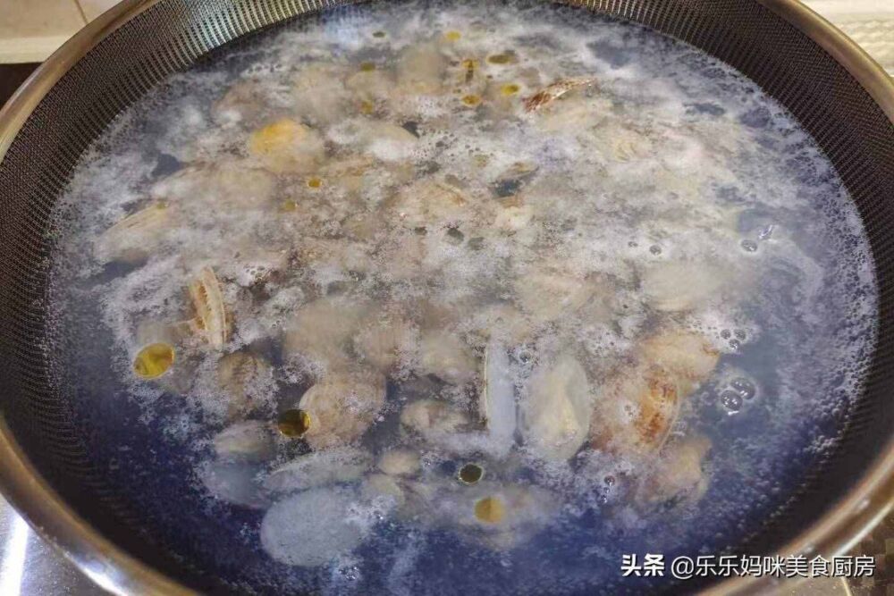 自从学会花甲这做法，儿子三天两头就想吃，好吃不腻，比买的好吃