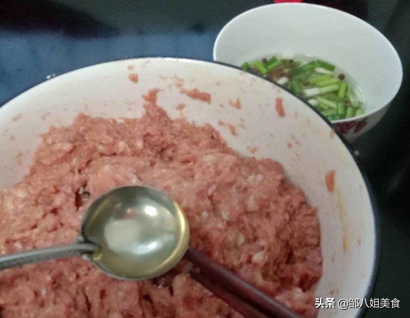 做鲜肉馄饨，牢牢记住3个调馅技巧，做出来又嫩又香，不用去买了