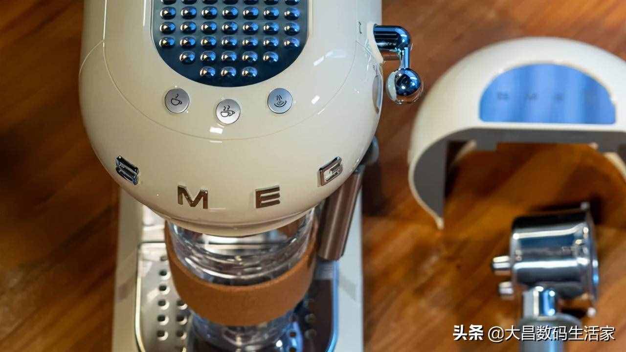 SMEG斯麦格ECF01复古咖啡机使用体验