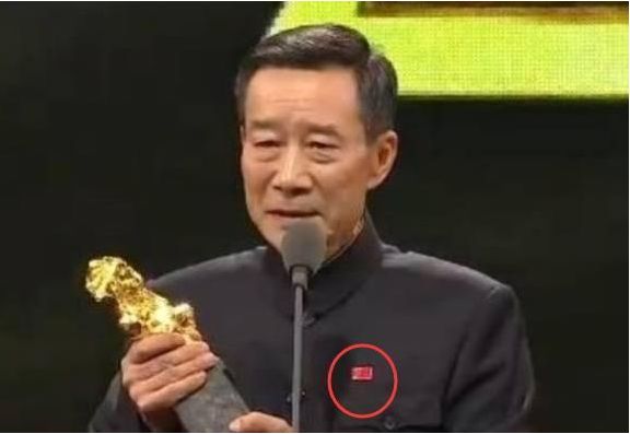 李雪健在金马奖上说了一番话，刘德华带头鼓掌，主办方脸色难堪