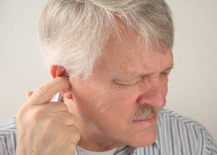 长期耳鸣、耳朵嗡嗡响？老中医教你三个补肾益气法，耳清净睡眠好