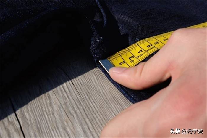 原色牛仔夹克的测量指南，轻松选购最适合自己的尺码
