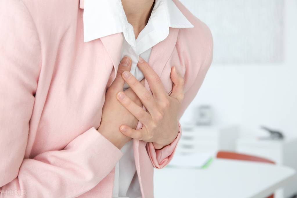 乳房胀痛是乳腺癌的警示信号吗？不一定，有这些原因可以引起疼痛