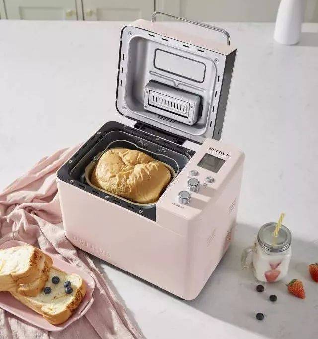 面包机界的扛把子～自动做面包、果酱、肉松，双管烘烤受热更均匀的家用静音面包机
