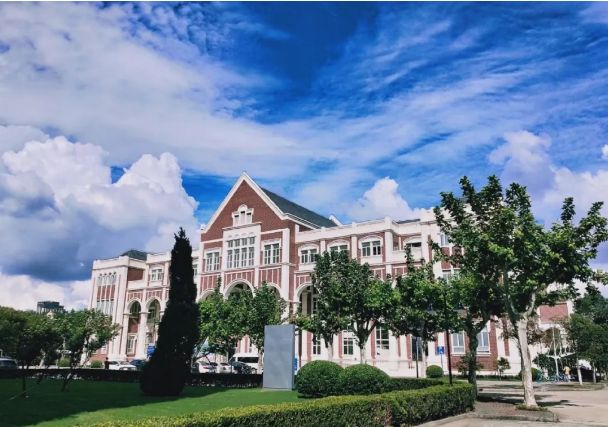 重磅！最新中国大学专业排名出炉，上海外国语大学获评20个“顶尖专业”