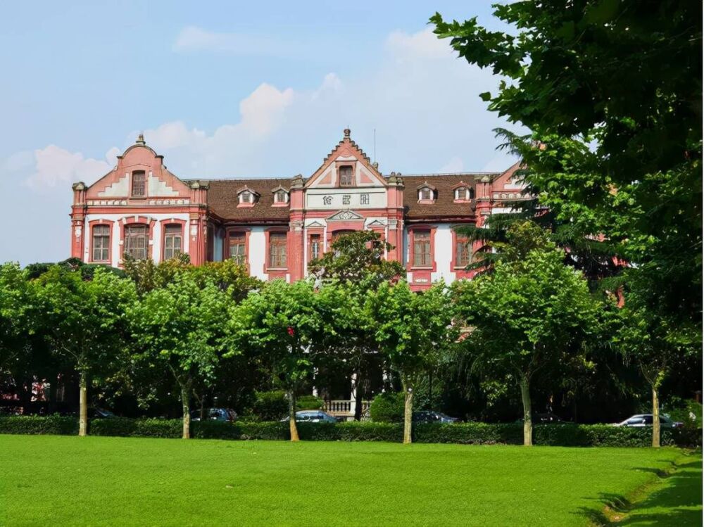建筑可阅读：上海交大的校园，自带中国近现代“建筑博物馆”