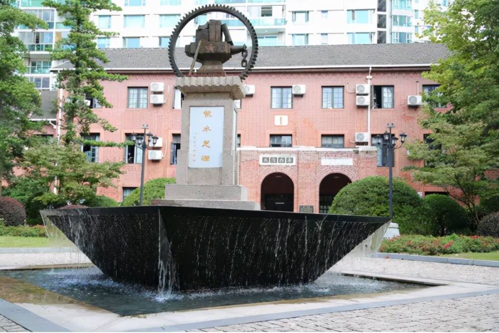 建筑可阅读：上海交大的校园，自带中国近现代“建筑博物馆”