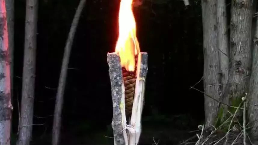 『制作一个可持续燃烧的火把』