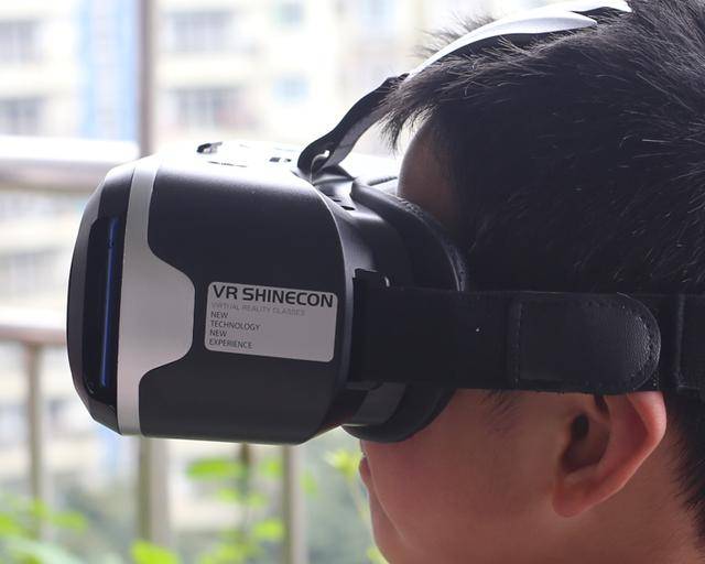 效果更精彩，千幻VR眼镜带您进入想象的世界