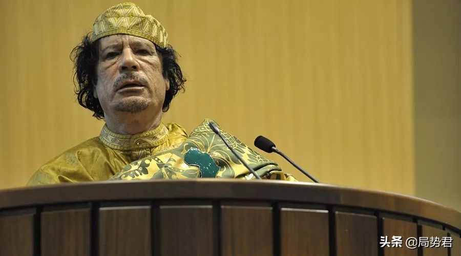 很倒霉的独裁者：被凌辱后击毙的卡扎菲