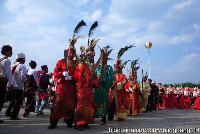 目瑙纵歌,云南景颇族的狂欢节(图)