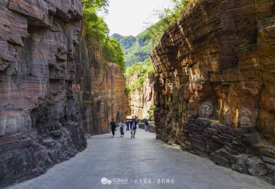 说说郭亮村，这个全河南最有争议的景区