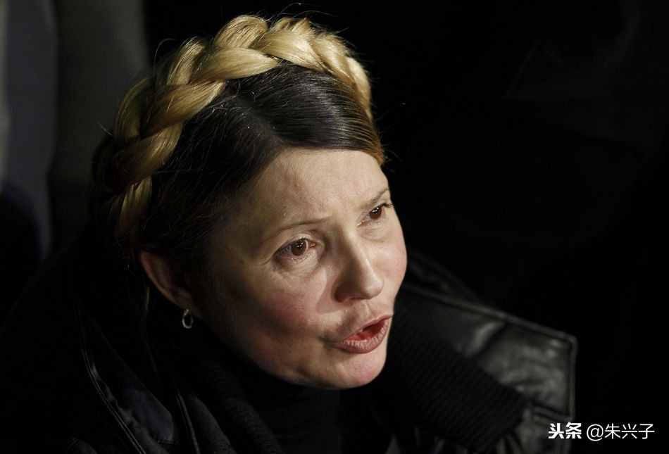 尤利娅季莫申科，何德何能，敢称乌克兰“铁娘子”?