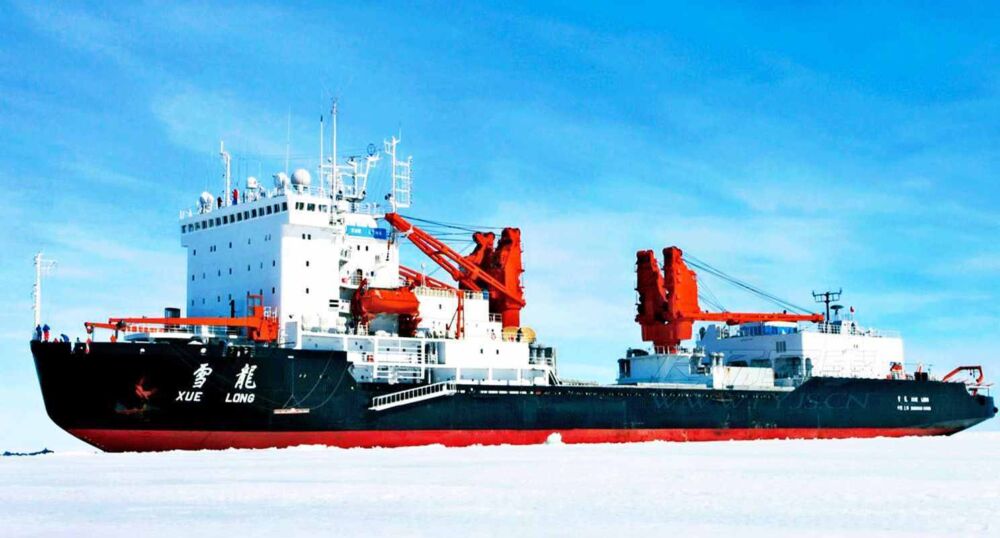 雪龙号撞上冰山，24名专家被困南极，关键时候，韩国及时伸出援手
