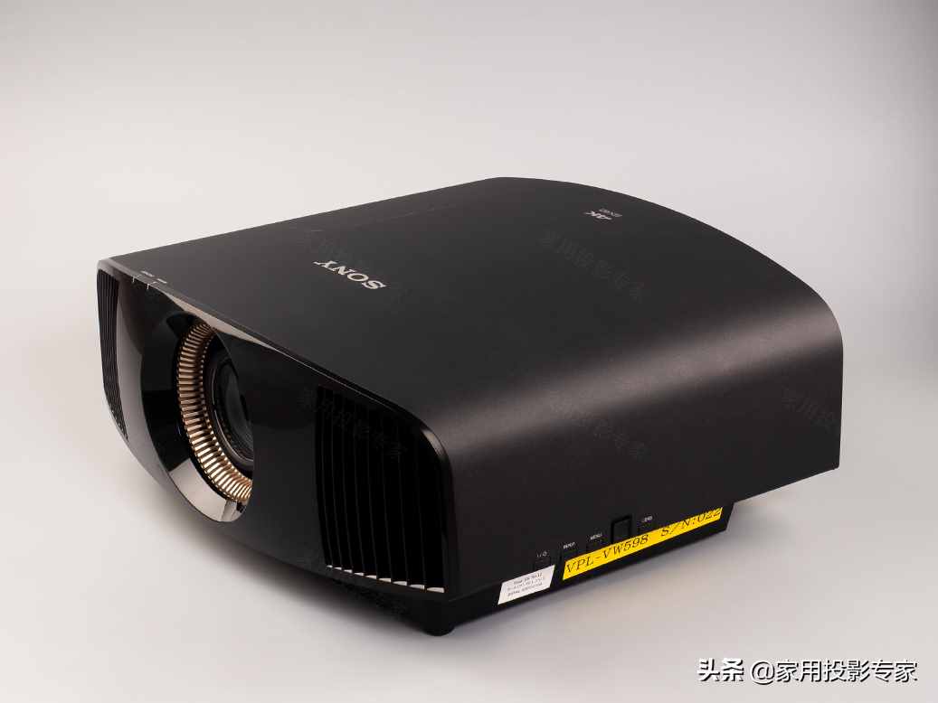 大哥终究还是大哥 体验索尼VPL-VW598 4K家庭影院投影机